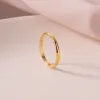 Zespoły obrączki dla kobiet Tytanium Stalowa czarna złoto Koreańska biżuteria dla dzieci prosta moda klasyczny ogon pojedynczy pierścień prezent 2 mm