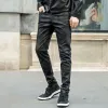 Byxor 2023 Spring Fashion Skinny Men Leather Pants Men Casual Slim Fit Washing Motorcykelbyxor Kamouflage Läderbyxor Abz618