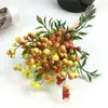 Dekorative Blumen Schöne Winter Wohnkultur mit künstlichen Beeren Realistische Simulation Berry Bouquet für Weihnachten Hochzeit