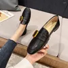 Chaussures décontractées carrée de boucle métalle oxford femme flats mocassins mocassins à semelle molle deux façons de rond petit cuir femme 2024