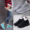 Designer Fashion Light Mens hardloopschoenen Zwart Wit Zomer Nieuw Fashion Mesh Ademende Outdoor Casual Sports Shoes Flying Woven Luxury Shoesxxx