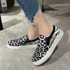 Chaussures décontractées 2024 Sneakers féminins Fashion Leopard Print plat extérieur sport Skateboard Dames Vulcanisés Femmes