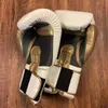 Beschermende uitrusting Bokshandschoenen voor mannen en vrouwen Sanda Training Thai Boxing en Professional Sandbag Fist Sets 240424