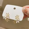 Bengelen kroonluchter nieuwe Koreaanse imitatie Pearl Flower Stud -oorbellen voor vrouwen licht luxe elegante kristal zirkoon oorbellen sieraden feest cadeau