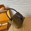 Diseñador Nuevo bolso cuadrado solucionada en caso de bacina Mujeres bolsos para el hombro bolsos de bolso de bolso de bolsillo de bolsillo de bolsillo