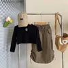 Zestawy odzieży moda dziewczyna bawełniana spódnica cargo tshirt długie rękaw niemowlę maluch sprężyna jesienna sznur sznurkowy ubrania dziecięce 1-10Y Q240425