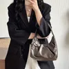 DrawString Pu Leather Axel Side Påsar för kvinnor 2024 Spring Simple Y2K Korean Fashion Handväskor och Purses Liten Underarm Bag