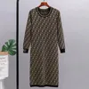 24ss designer marca abito da donna vestito da donna doppia f temperamento a fessura a fessura glutock maglia ad abiti a maniche corte a maniche corte di alta qualità.