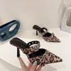 Sandali 2024 Design Sexy Fashion Leopard Stampare scarpe taccuini alti Summer Beach Party Slifori femminili 35-42 grandi dimensioni