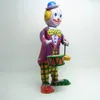 COLLECTION CLASSIQUE DROINT Rétro Clockwork Wind Up Metal Walking Tin Tyt Trumming Clown Drummer Robot mécanical Toys Kids Gift 240424