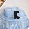 Cappello a secchio di lusso Cappelli larghi brim designer cappello di cappello da sole per la spiaggia di protezione da sole da uomo tela tela cappelli di bacino in denim cappello da sole estate con cappello a tracolla CUD2404253