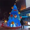 Jeux d'extérieur décoration de cour ballon gonflable de Noël arbre de Noël Santa Claus Modèle de sacs à dos pour la publicité du festival avec Blower by DHL
