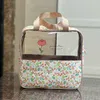 Kleine verse bloemen met de hand gehouden cosmetische tas met grote capaciteit WaSing Bag Travel Travel Portable Skin Care-pakket