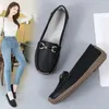 Casual Shoes Designerinnen Frauen Lederschlupf auf flachen Ladungsanlagen Moccasins Sneakers für Plus Size 35-44