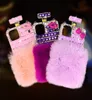 Bouteille de parfum de diamant 3d Filles Furry Cas de téléphone pour iPhone 14 13 12 11 Pro Max XR 7 8 Samsung S21 S22 Bling Crystal Rhinestone D2876247