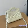 Mini tasarımcı çanta makyaj çantası kadın cüzdan zinciri makyaj kasası çanta lüks kart tutucu altın donanım crossbody omuz çantası akşam debriyaj anahtar torbası sacoche 13.5cm