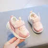 Zapatos para caminar para bebés zapatos funcionales de primavera y otoño niños y niñas suaves ondulados anti -slip para niños zapatos deportivos de malla zapatos para bebés