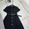 Sukienka damska designerska spódnica Kobiety z krótkim rękawem francuska szczupła plisowana spódnica bez talii koszulka klapiowa sukienki czarno-białe