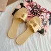 Toppkvalitet D designer g sandaler berömda läder tofflor låga klackskor lyxiga sandale mode kvinnor glider 454677