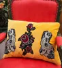 Lyxbroderad designer G Pillow Cushion Creative Decorative Pillow Velvet Material Hem Dekorativ kudde Jul Nyår 7534448