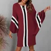 Robes décontractées 2024 Spring Women's Fashion Tricoted Pull Robe Loose Bat Sleeve Collision Collision Stripe Splicing