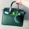 BK 2530 Handväskor Ostich Leather Totes Trusted Luxury Bags New Ostrich mönstrad Platinum Top Layer Cowhide Luxury Brand Celebrity Samma äkta har logotyp HBBR0D