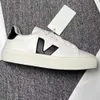 Designerskie buty Vejays francuskie brazylijskie zielone życie o niskiej zawartości węgla v bawełniane bawełniane platforma Vejaon Sneakers Women Casual Classic White Designer Buty 831 475