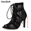 Stiefel 7 cm mittlerer Absatz Tanz Hollow Out Knöchelband Sandalenstiefel 2023 Mode Sommer Schnürung gekreuzt Peep Zehen Lady Schuhe H240425