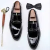Повседневная обувь Sipriks Мужчина блестящая элегантная черная скольжение на лоферах патентная кожаная отдыха для ботинок для мальчика для свадебной обуви.