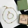 Diseñador de moda cadena de pulsera de lujo collares retro elegantes pulseras de boda de oro para mujeres Juego de joyería de diseño especial Parlas Collar Cyd24042304-6
