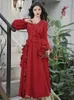 Casual klänningar franska retro rose broderade ruffles röd chic midi klänning för kvinnor faller botten år julrocken feerique femme