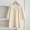 Rompers Autumn Kids Baby Girls Long Sleeve Sisters Dress Spädbarn Söta barn Baby Girls Flower Brodery Princess Clothes Rompers D240425