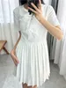 Självporträtt Summer Pure Color Ribbon Tie Bow Paneled Spetsklänning Vit Kort ärm Runda nack Knäslängd Casual Dresses G4A2315