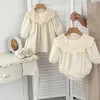 Rompers baby bodysuit blomma broderi spädbarn flickor en bit en linje stora systrar klänning h240425