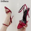 Chaussures habillées rouges bling femmes hautes talons dames pompes sandales 2024 en frondeurs pointues femelle sandale fête luxe à talons hauts