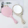 Speglar 1st Portable Vintage Makeup Mirror Hand Hold Oval Round Mirror Noble Restore Ancient Ways Court Mirror Beauty Tool