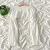 Camicette femminili 2024 Sumpcoat Sumpcoat Scialcine a maniche lunghe Design sciolto Corea Bianco di protezione da sole Bianco Abbigliamento per donne in pizzo corto in pizzo