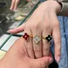 Unik ring för män och kvinnor High Four Leaf Clover Kvinnor full snidad av rosguldröda smycken med vanlig vnain