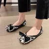 Casual Shoes Pearl Decoration Leopard Flat Woman Square Toe Bowtie Ballet lägenheter Blandad färgtryck Slip på loafers Moccasins