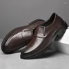 Sapatos casuais homens homens genuínos de couro marrom confortável sutura slip-on wedding designer de vestidos de festas focadeiras de negócios formal