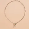 Hot Selling Minimalist Pending Cross Chain OT Button Halsband Hjärtformad hänge för kvinnors halsband