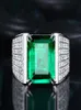 Handgjorda manliga fyrkantiga simulerade smaragd CZ -ring 925 Sterling Silver Engagement Wedding Band Rings for Men Gemstones Party Bijou Z125052553