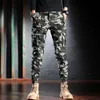 Projektant mody Mężczyźni dżinsy kamuflażowe spodnie Multi Pockets Casual Cargo Pants Hombre Zipper Dom Hip Hop Jogger 240420