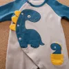 One-Pieces Baby Kleidung Frühling und Herbst Cartoon Dinosaurier Stickerei Raglan Long Sleeve Baumwolljungen und Mädchen Bodysuit