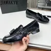 Chaussures décontractées 2024 Spring rétro véritable pouvain de cuir mocts plats Femmes Femmes Round Toe Slip on Lazy Walk Single Femme
