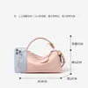 Familienlied kleine und modische One Schulter Handheld Square Bag für Frauen Frühling Sommer High -End -Kopfschicht Cowhide Toast