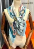 Women Designer Silk Scarf Fashion Brand Wrap Head Scarfs Square Silk Twill Pashmina Scarves Shawle Pleated Birthday Present Enkel att matcha Soft Touch 2Color