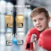 Schutzausrüstung 2 Stücke Muay Thai -Wettbewerb Handschuhe PU Leder Schwamm Box -Training Handschuhe professionelle atmungsaktive Kinderhandschuhe 240424