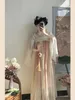 Bühnenbekleidung alte traditionelle chinesische Frauen elegante Hanfu -Kleiderfee Feenstickstätte Bühnenbühne Folk Tanzkostüm Retro Song Dynasty D240425