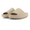 Designer de frete grátis com sandália de sandália Sandália para homens sandálias de sandálias deslizantes Pantoufle Mules slides femininos Slipers Treinadores chinelos de areia